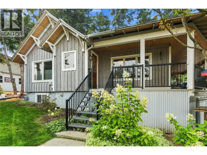 1710 11 Avenue NE, Salmon Arm