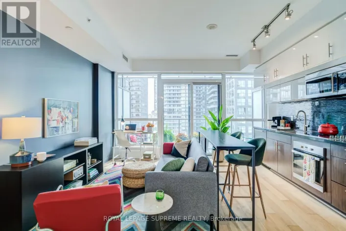 1710 - 8 MERCER STREET, Toronto