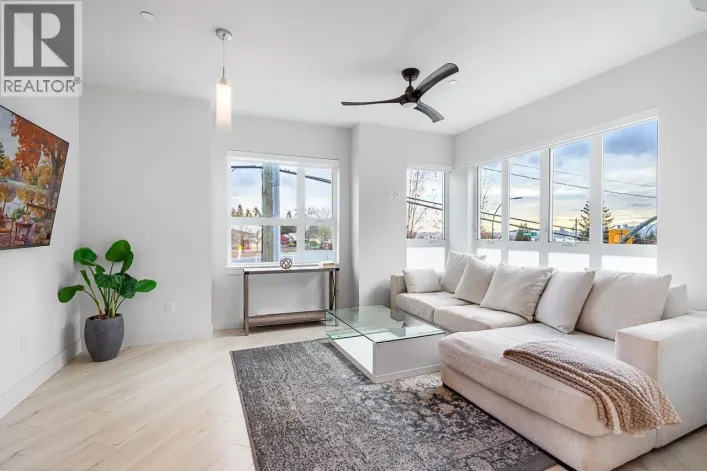 1710 LARSON ROAD, North Vancouver