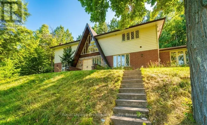 17100 HIGHWAY 41, Addington Highlands