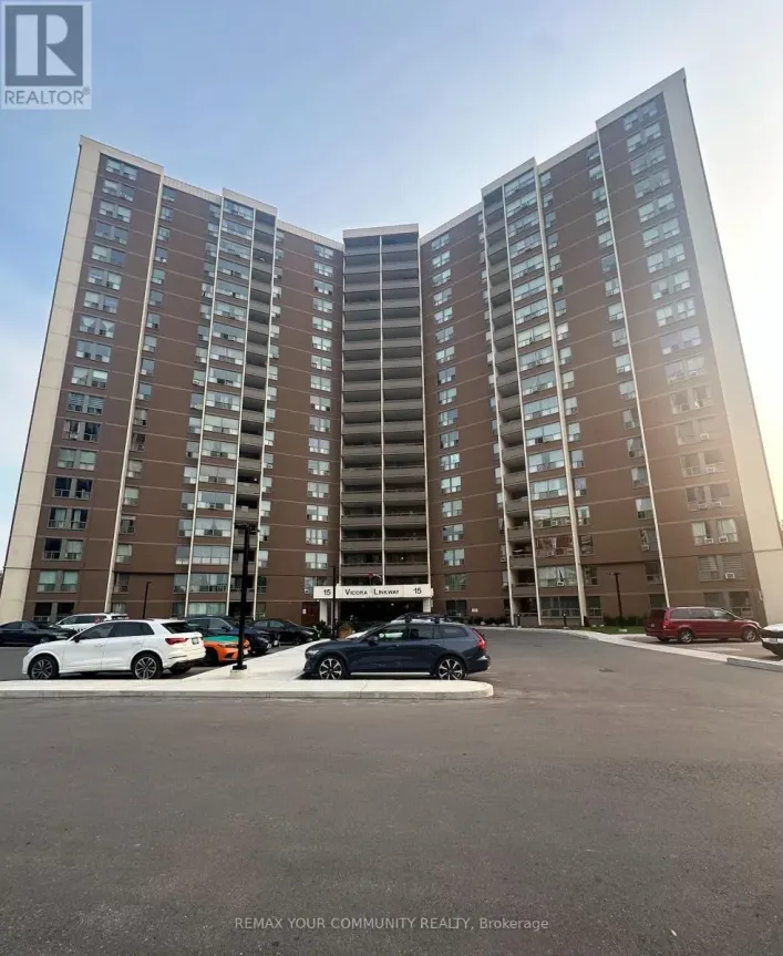 1711 - 15 VICORA LINKWAY, Toronto