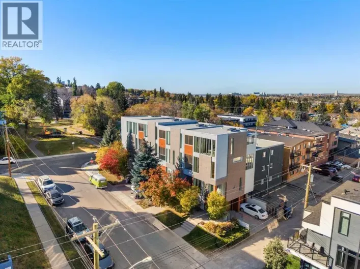 1712 19 Avenue SW, Calgary