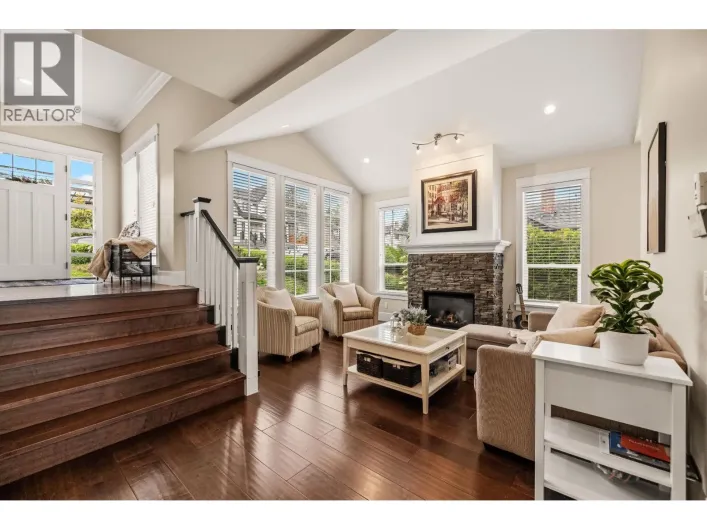1712 NANAIMO STREET, New Westminster