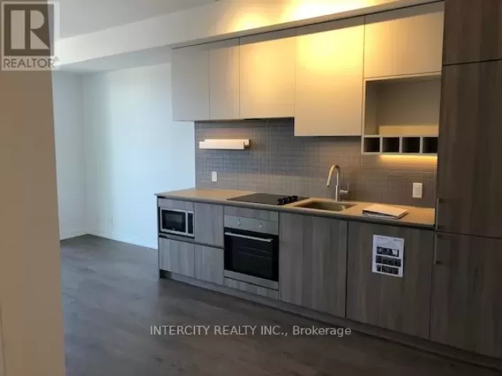 1715 - 950 PORTAGE PARKWAY, Vaughan