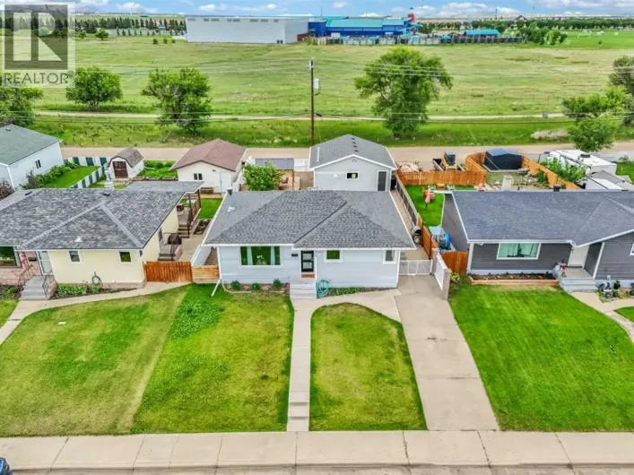 172 14 Street NW, Medicine Hat