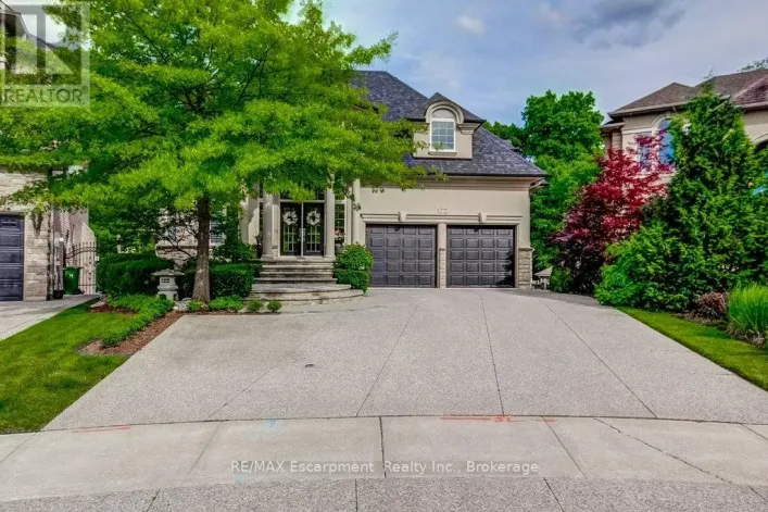 172 DIIORIO CIRCLE, Hamilton
