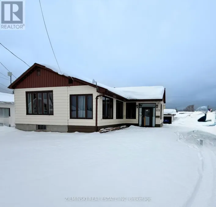 172 ELAINE AVENUE, Smooth Rock Falls