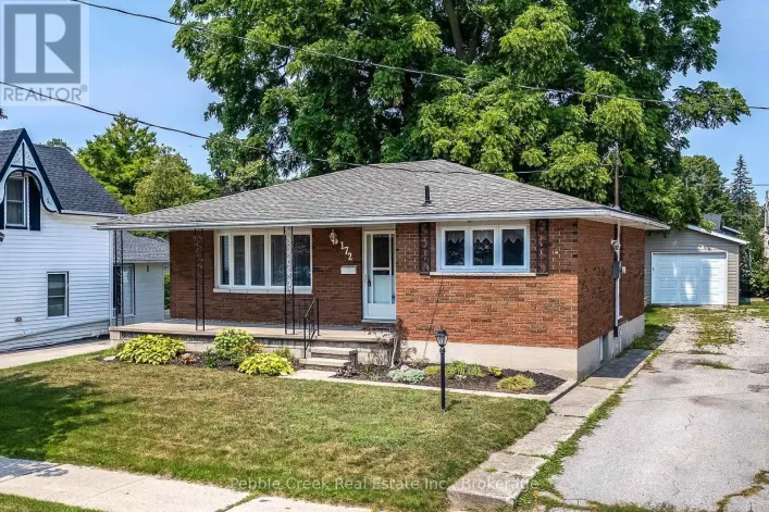 172 ELGIN AVENUE W, Goderich)