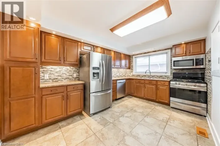 172 FENNELL Avenue E Unit# Upper, Hamilton