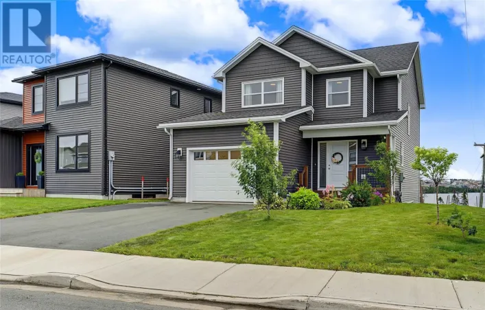House for sale: 172 Lanark Drive, Paradise