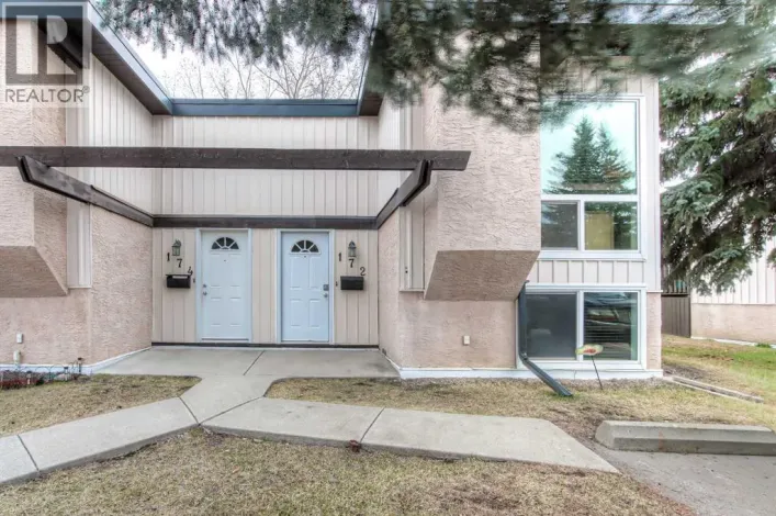 172 Oaktree Lane SW, Calgary