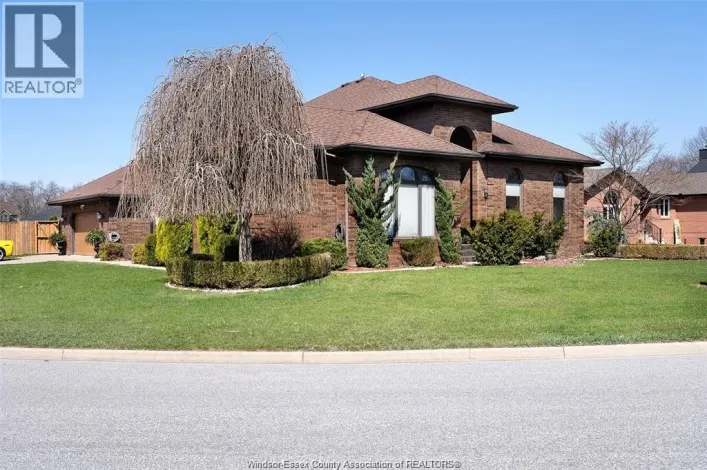 172 POINTE WEST DRIVE, Amherstburg