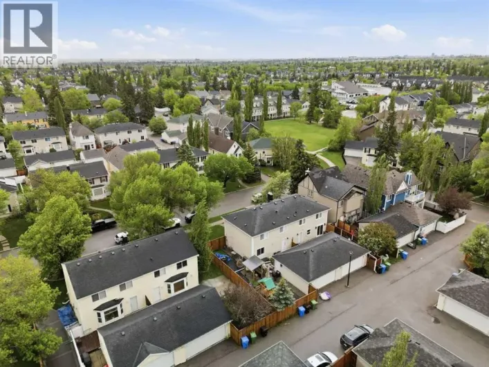 172 Somme Manor SW, Calgary