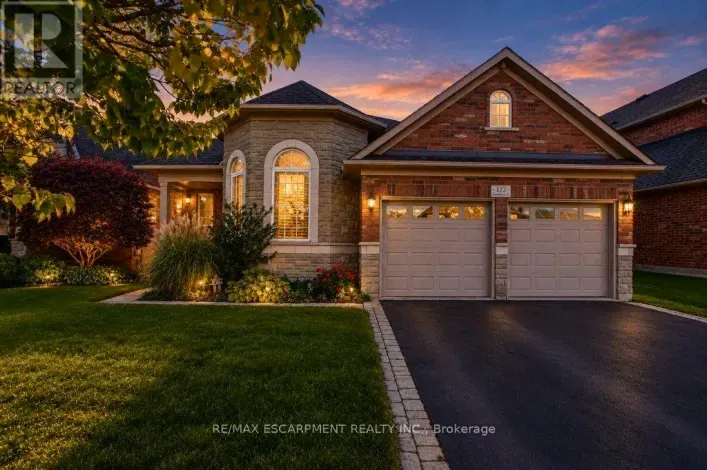 172 VALMONT COURT, Hamilton