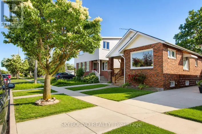 1723 LANGLOIS AVENUE, Windsor