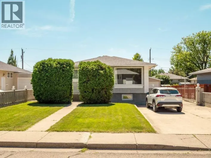 1726 13 Avenue S, Lethbridge