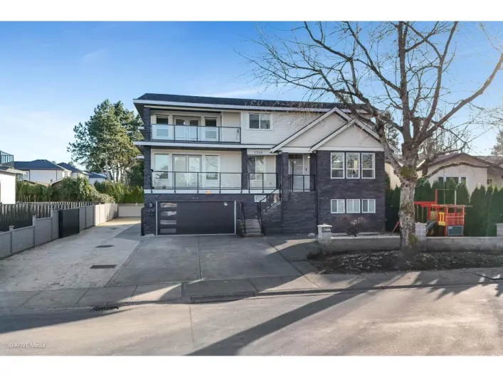 17268 61A AVENUE, Surrey