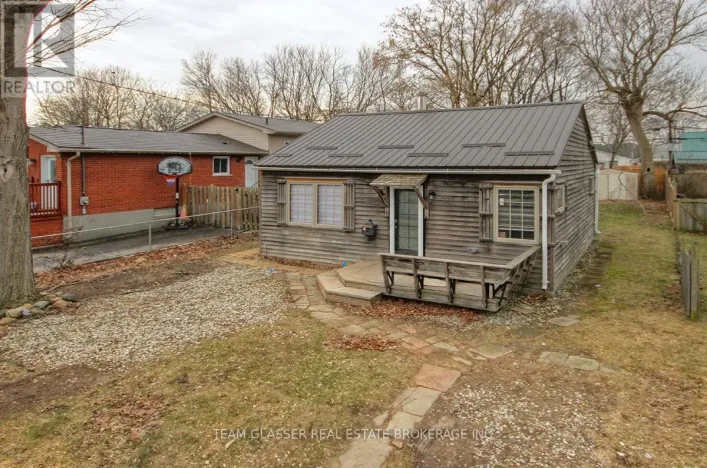 173 ELGIN STREET, London East