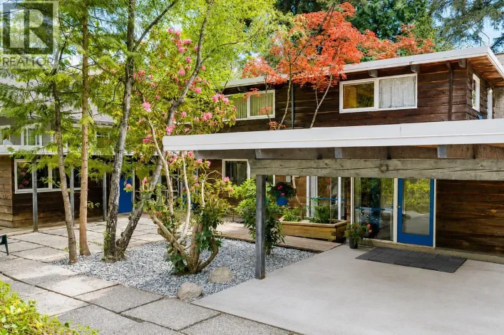 173 W OSBORNE ROAD, North Vancouver