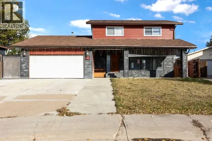 173 Whiteoak Garden, Fort McMurray