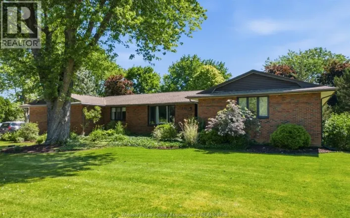 1732 County Road 27, Lakeshore