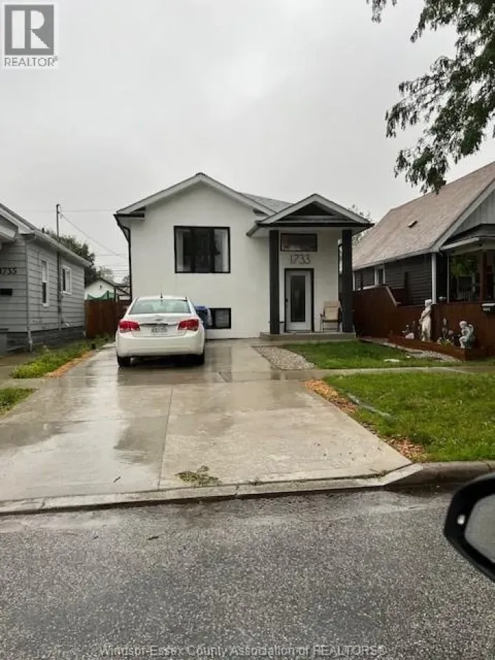 1733 ALBERT ROAD, Windsor