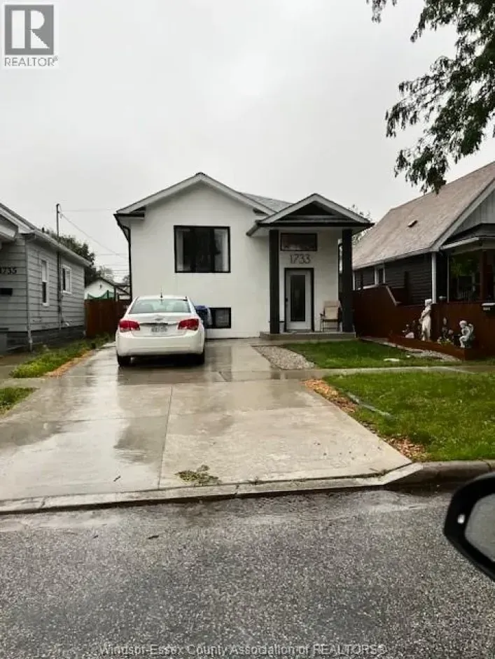 1733 ALBERT ROAD, Windsor