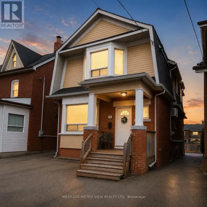 1733 DUFFERIN STREET, Toronto