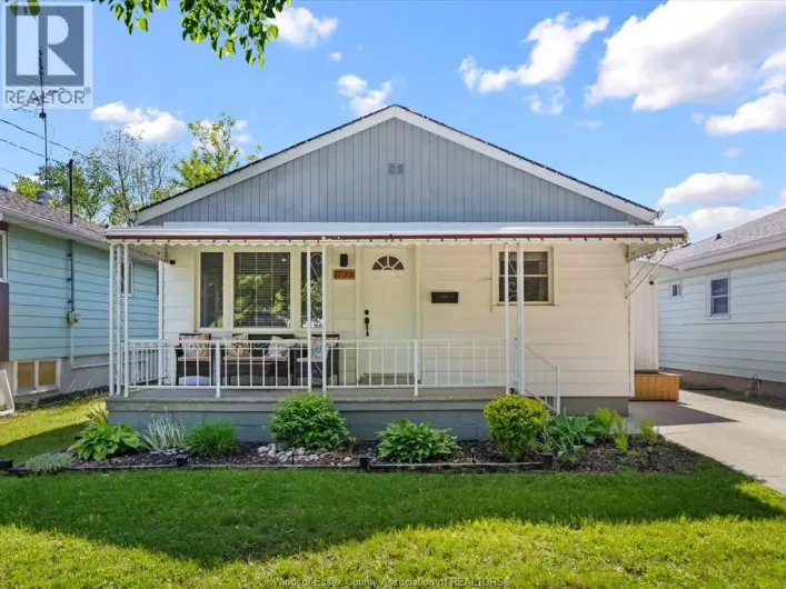 1733 Glendale, Windsor