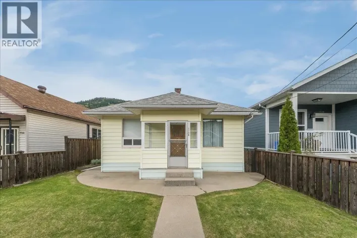 1734 Third Avenue, Trail