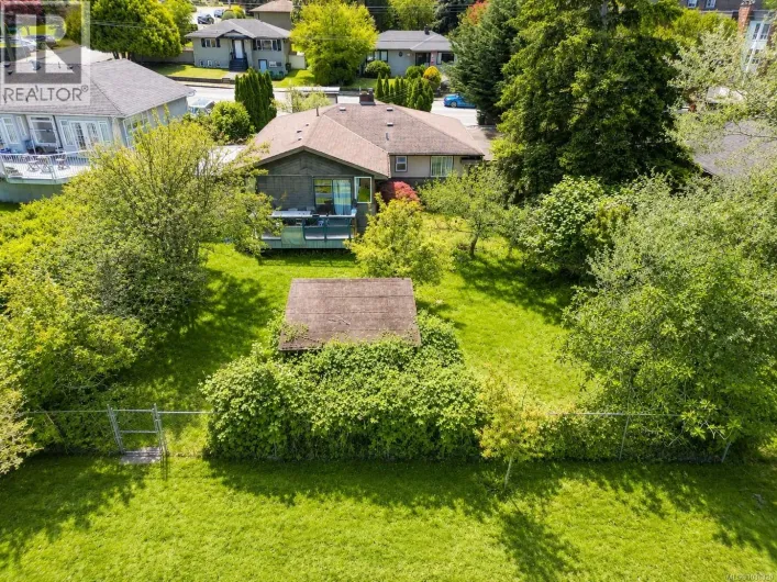 1736 Cedar Hill Cross Rd, Saanich
