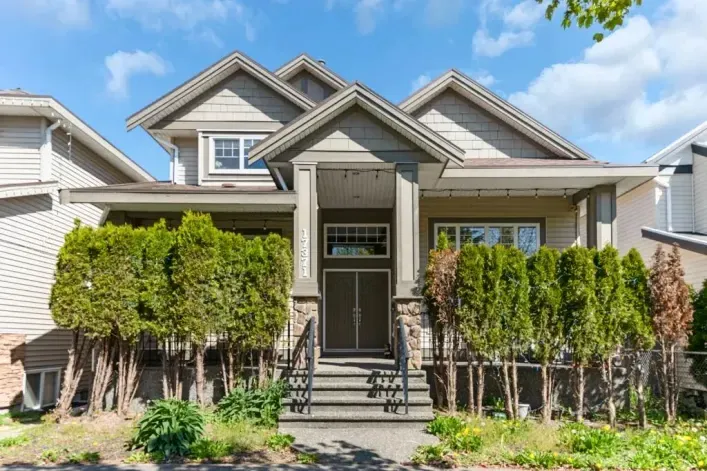 17371 64 AVENUE, Surrey