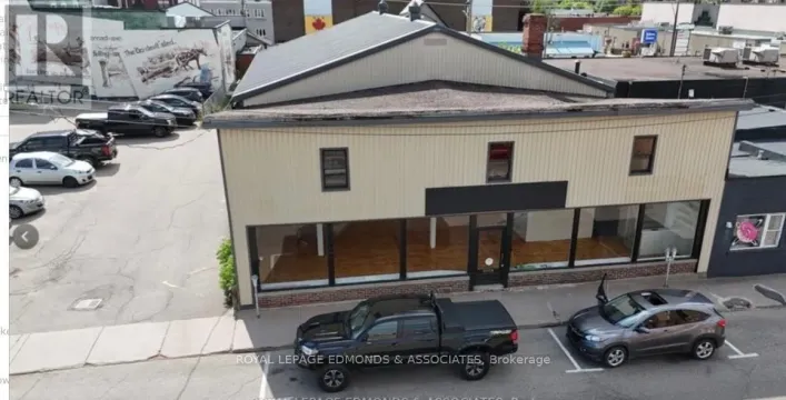 174 ALBERT STREET, Pembroke