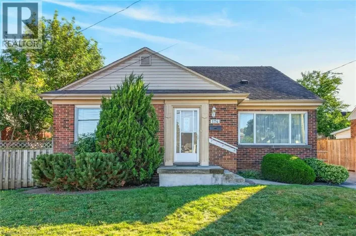 House for sale: 174 MONTROSE Avenue, Hamilton