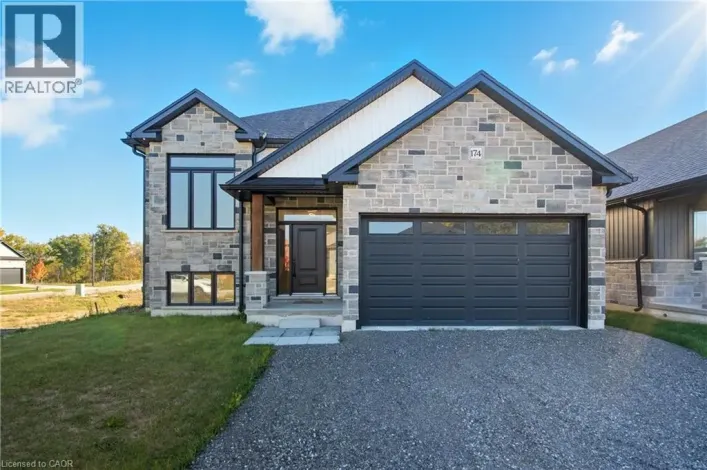 174 PIKE CREEK Drive, Cayuga