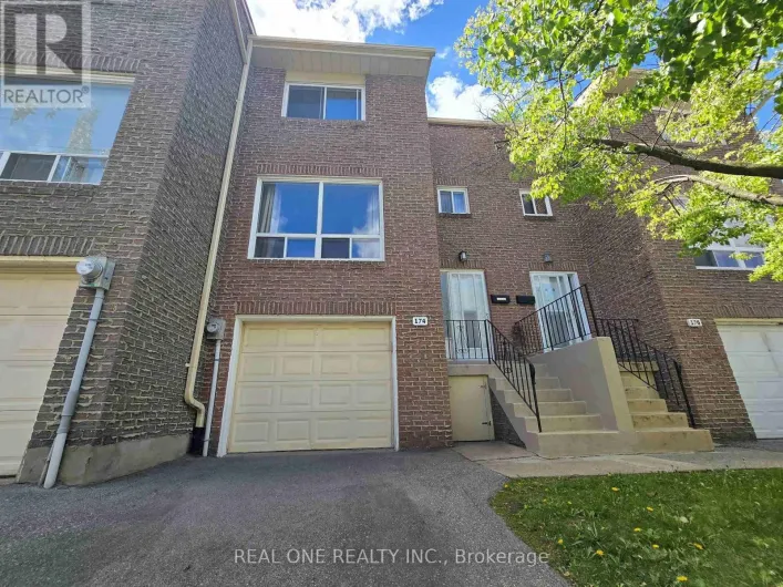 174 RUSTY CRESTWAY, Toronto