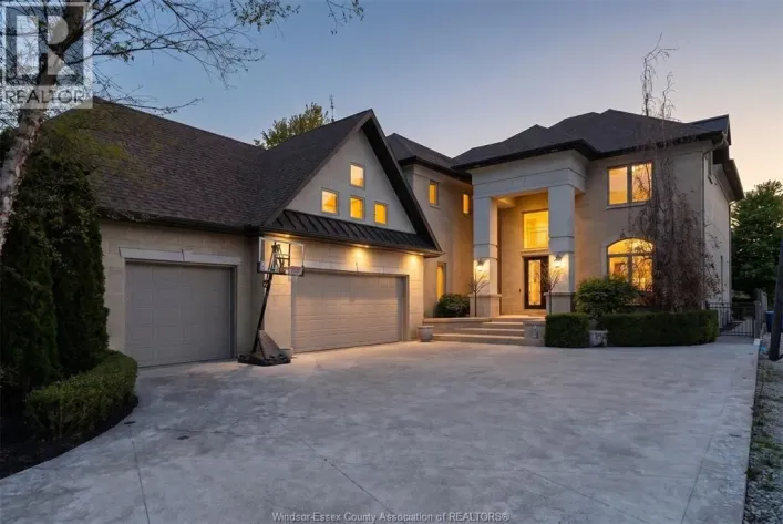 1740 CAILLE AVENUE, Lakeshore
