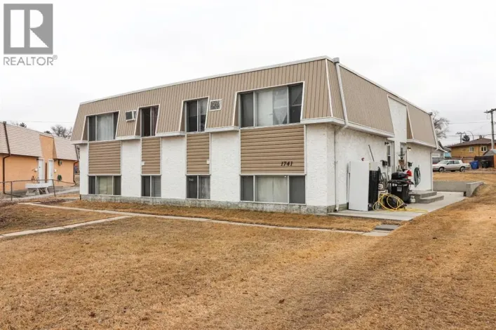 1741 14 Avenue SE, Medicine Hat