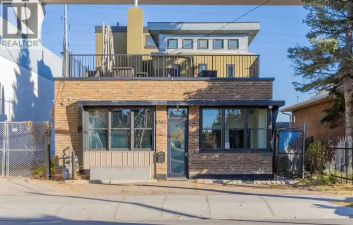 1742 10 Avenue SW, Calgary