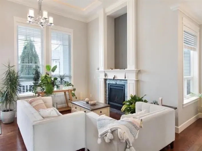 17433 1 AVENUE, Surrey