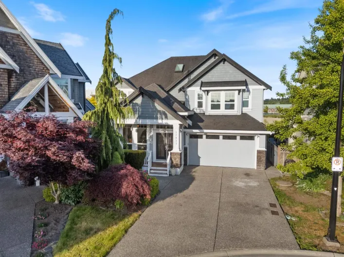 17433 1 AVENUE, Surrey