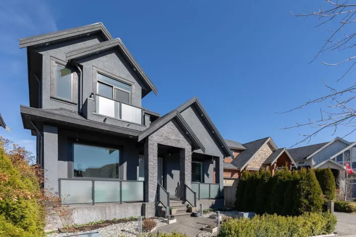 17457 2B AVENUE, Surrey