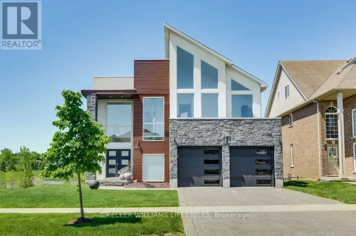 1747 FOXWOOD AVENUE, London North