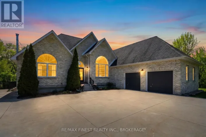 1747 HITCHCOCK DRIVE, Frontenac
