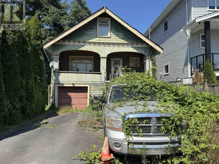 1747 MORGAN AVENUE, Port Coquitlam