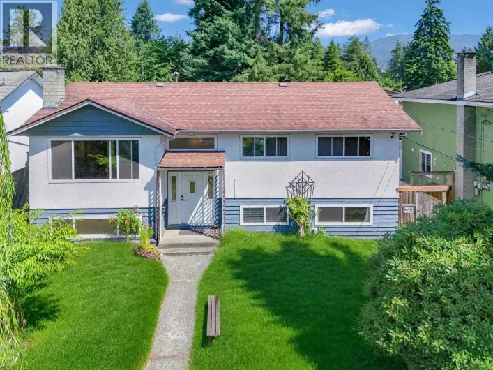 1749 DORSET AVENUE, Port Coquitlam