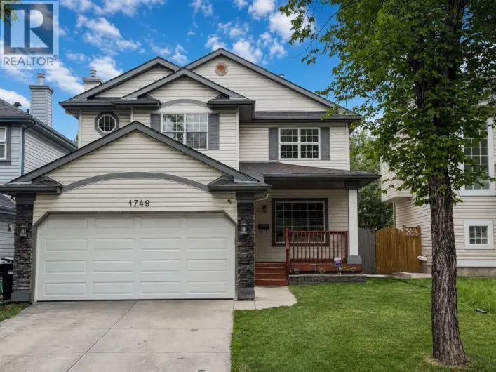 1749 Douglas Glen Grove SE, Calgary