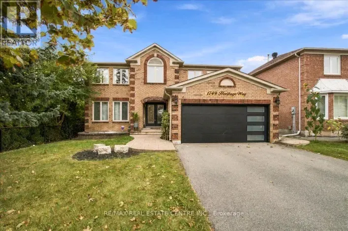 1749 HERITAGE WAY, Oakville