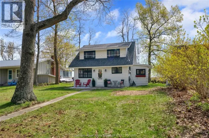 17498 Lakeshore ROAD, Rondeau Park