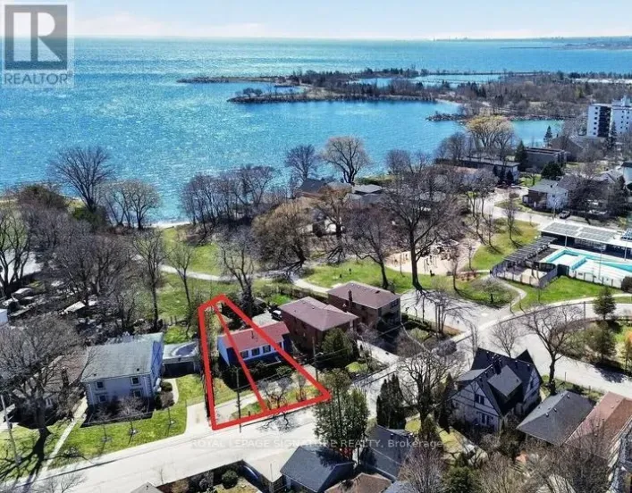 175 LAKE SHORE DRIVE, Toronto